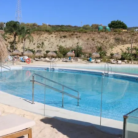 Al4-1901 - - Alcazaba Lagoon * إِستيبونا