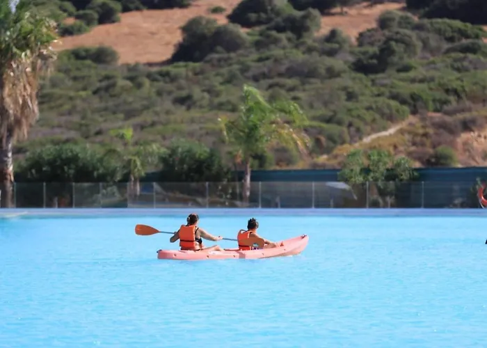 Al4-1901 - - Alcazaba Lagoon Estepona