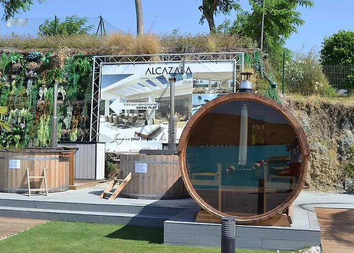 Al4-1901 - - Alcazaba Lagoon Apartment