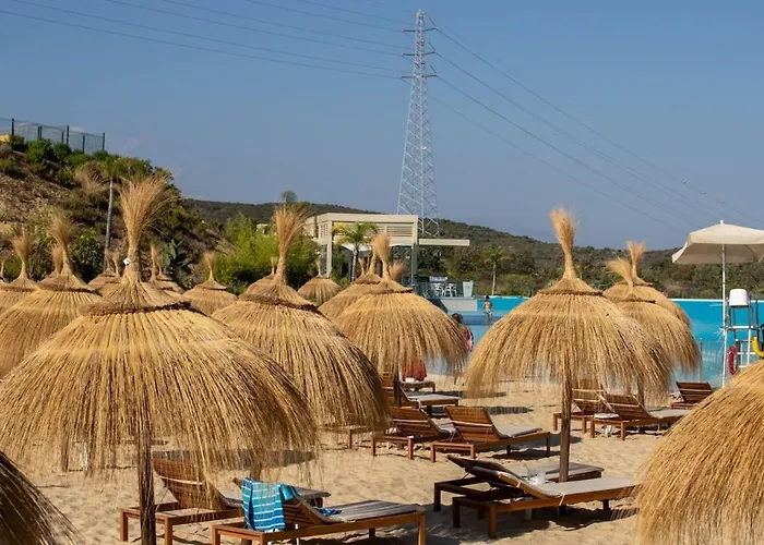 Al4-1901 - - Alcazaba Lagoon Apartment