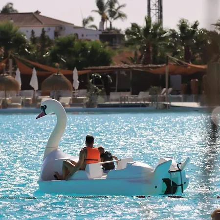 Al4-1901 - - Alcazaba Lagoon Estepona