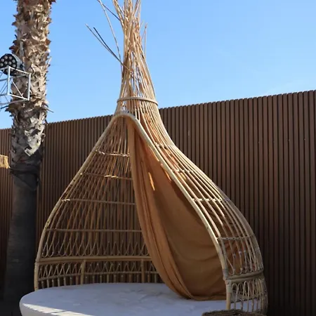 Al4-1901 - - Alcazaba Lagoon * Estepona