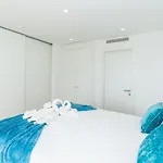 Al4-1901 - - Alcazaba Lagoon * Estepona