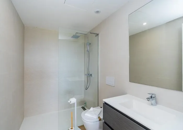 Al4-1901 - - Alcazaba Lagoon Estepona