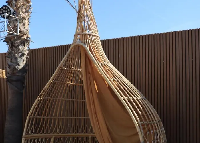 Al4-1901 - - Alcazaba Lagoon * Estepona